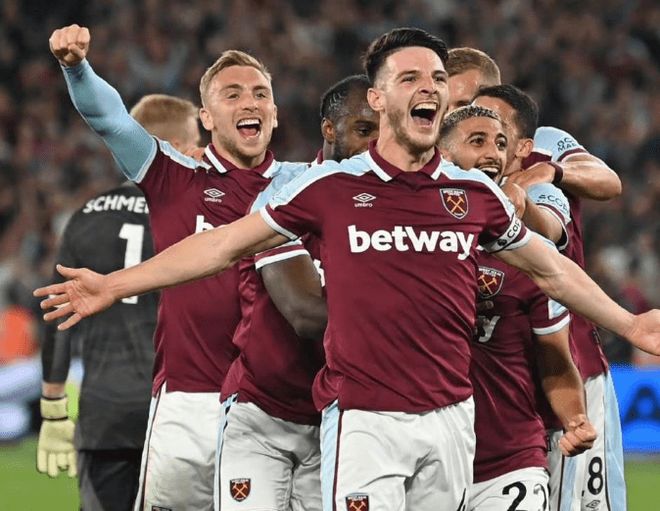 神剧情！爱尔兰3-2绝杀匈牙利晋级附加赛，帕罗特帽子戏法