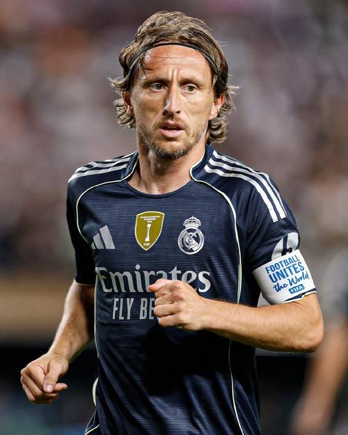 欧冠前瞻：阿贾克斯客战黑马卡拉巴克，能否期盼取得首胜？