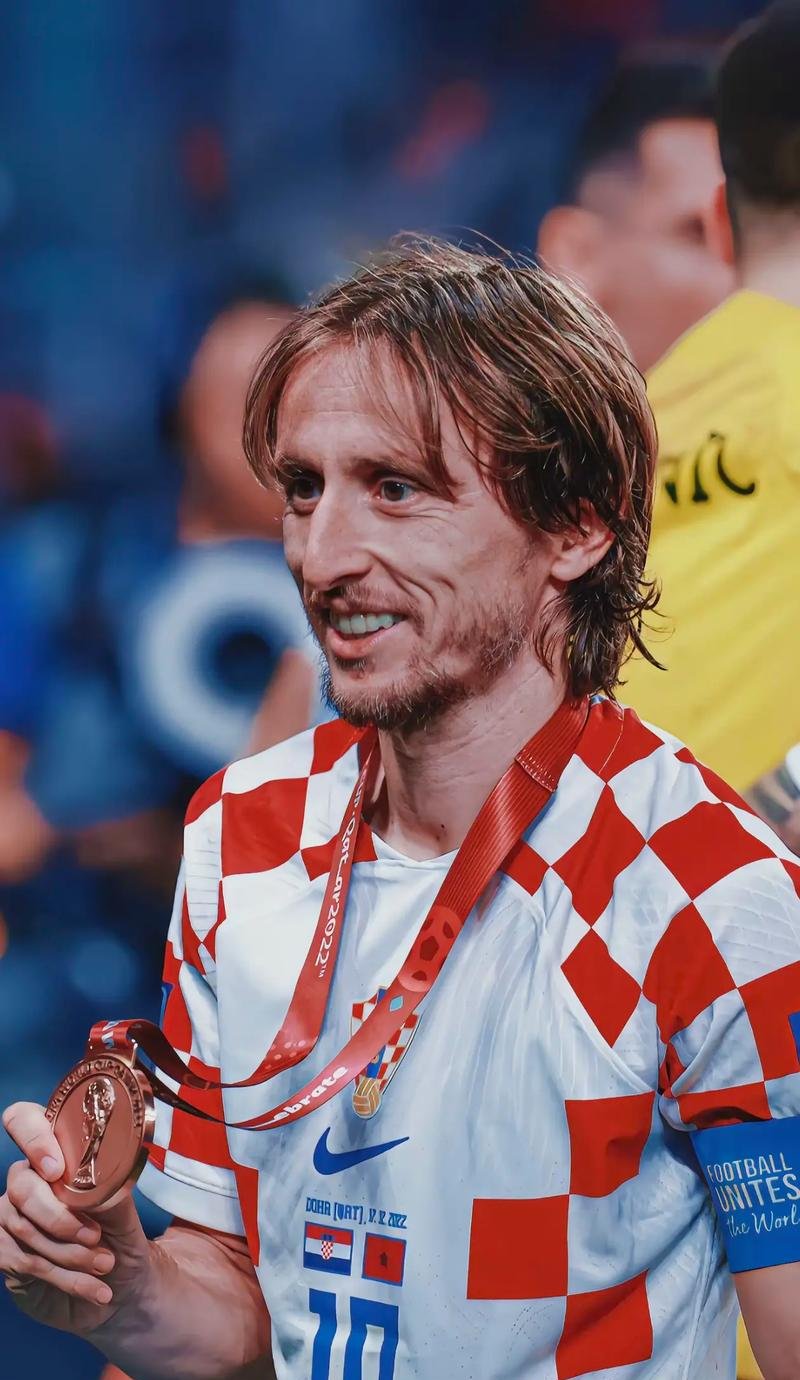 一场3-1!首个决赛席位诞生,兄弟合砍40分！这一刻，他们等了55年